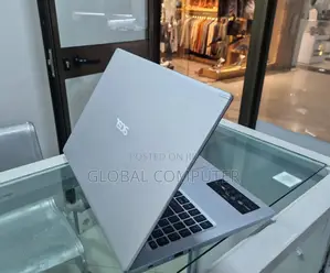 New Laptop Acer Aspire 5 8GB Intel Core I7 SSD 512GB