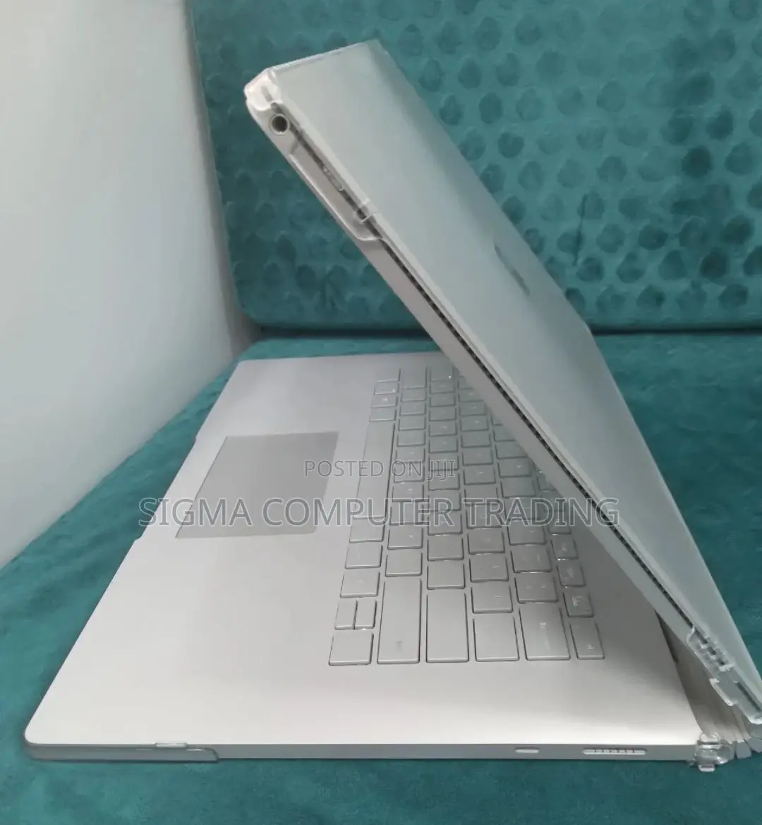 New Laptop Microsoft Surface Book 3 16GB Intel Core I7 SSD 256GB