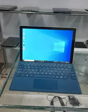 Photo - New Laptop Microsoft Surface 8GB Intel Core I5 SSD 256GB