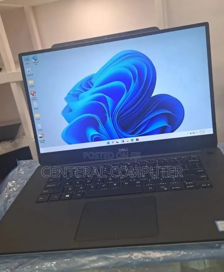 New Laptop Dell XPS 15 16GB Intel Core I7 SSD 512GB