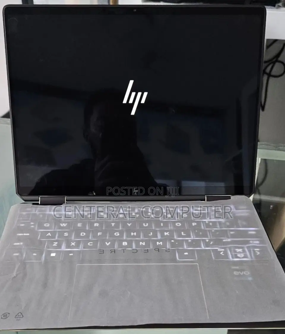 New Laptop HP Spectre X360 13 16GB Intel Core I7 SSD 512GB