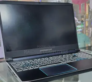 New Laptop Acer Predator Helios 300 16GB Intel Core I7 SSD 512GB