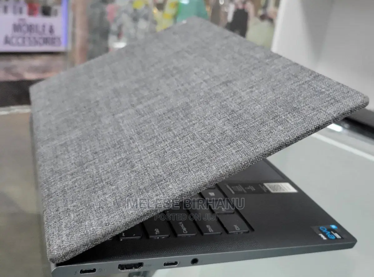 New Laptop Lenovo 8GB Intel Core i5 SSD 512GB