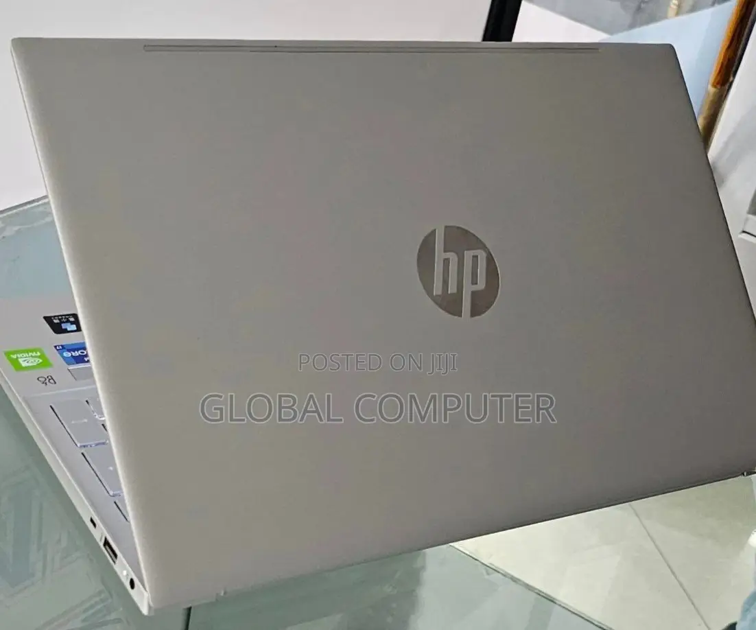 New Laptop HP Pavilion 10 16GB Intel Core I7 SSD 512GB