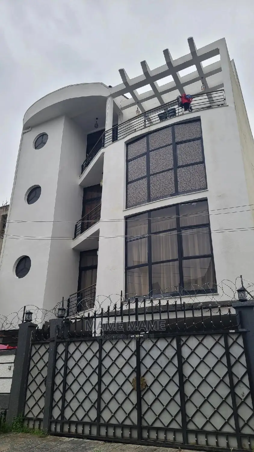 6bdrm House in Addis Abeba, Bole for sale