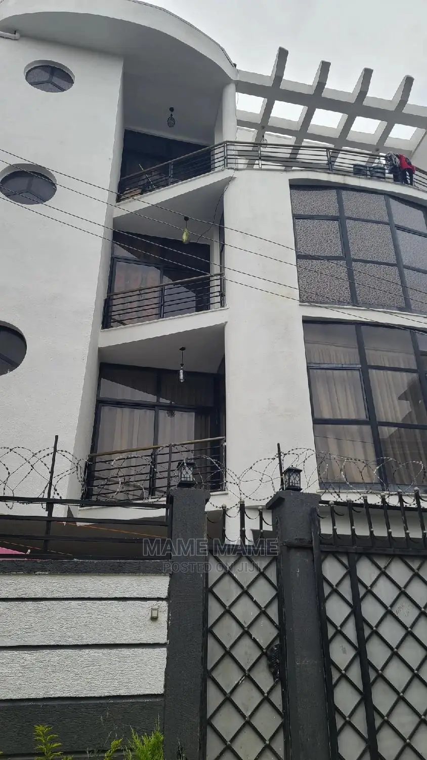 6bdrm House in Addis Abeba, Bole for sale