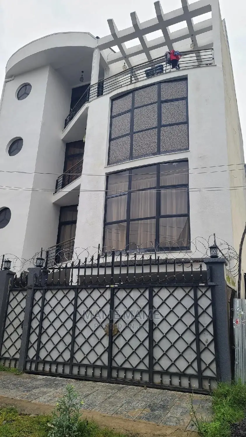 6bdrm House in Addis Abeba, Bole for sale