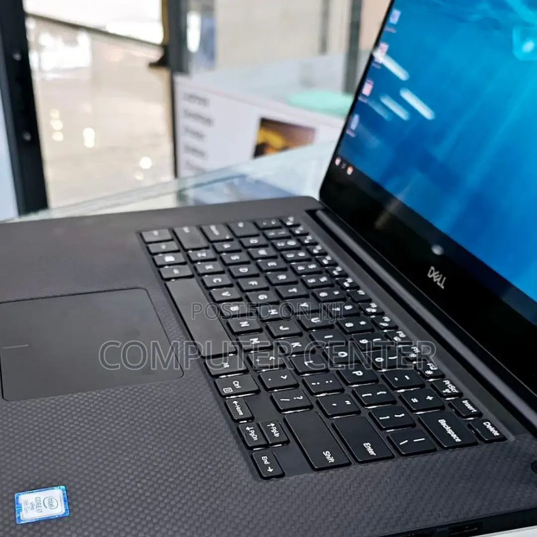 New Laptop Dell Precision 15 5540 32GB Intel Core I7 SSD 512GB