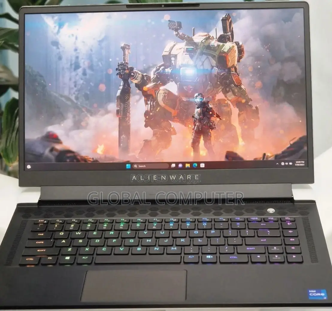 New Laptop Alienware M17x R2 32GB Intel Core I7 SSD 1T
