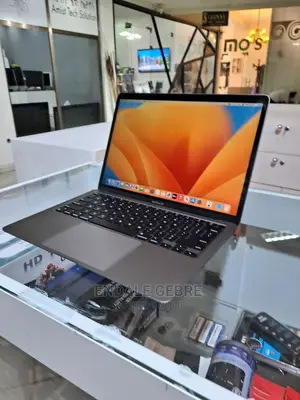 New Laptop Apple MacBook Air 2020 M1 8GB Apple M1 SSD 256GB