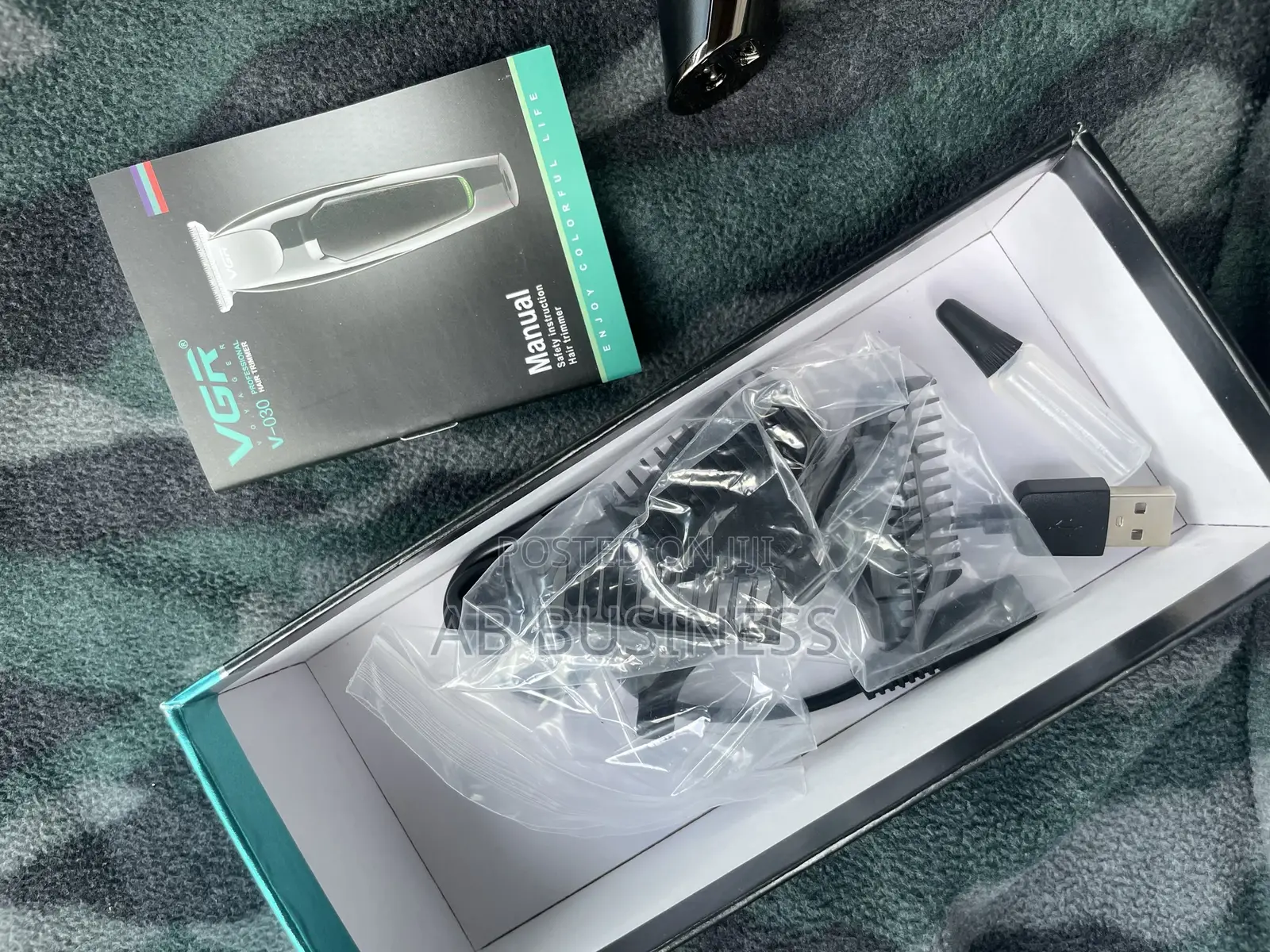 VGR V-030 Professional Hair Trimmer/Clipper