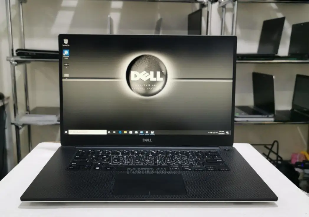 New Laptop Dell Precision 5520 16GB Intel Core I7 SSD 512GB