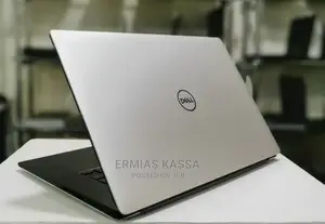 New Laptop Dell Precision 5520 16GB Intel Core I7 SSD 512GB