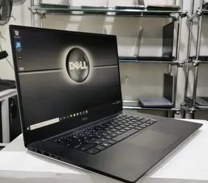 New Laptop Dell Precision 5520 16GB Intel Core I7 SSD 512GB