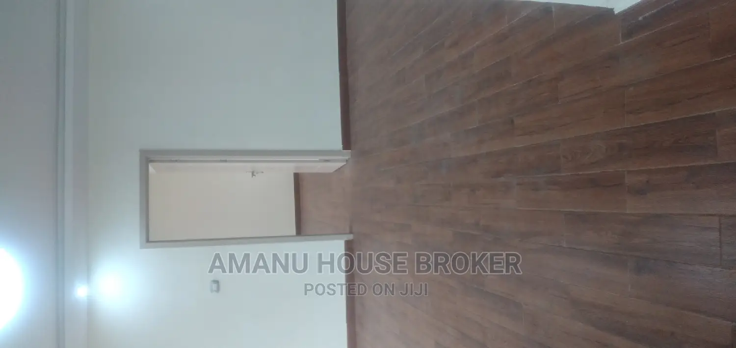 Urgent for Rent 125sqm,120sqm Office