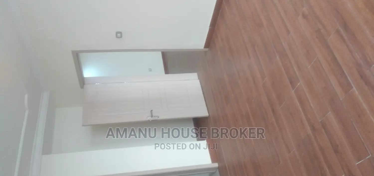 Urgent for Rent 125sqm,120sqm Office