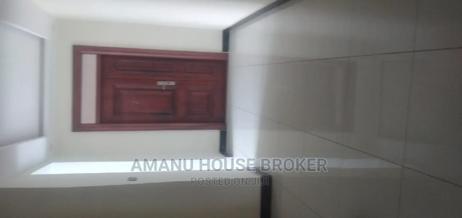 Urgent for Rent 125sqm,120sqm Office