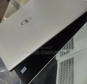 New Laptop Dell XPS 15 (9530) 16GB Intel Core I7 SSD 512GB