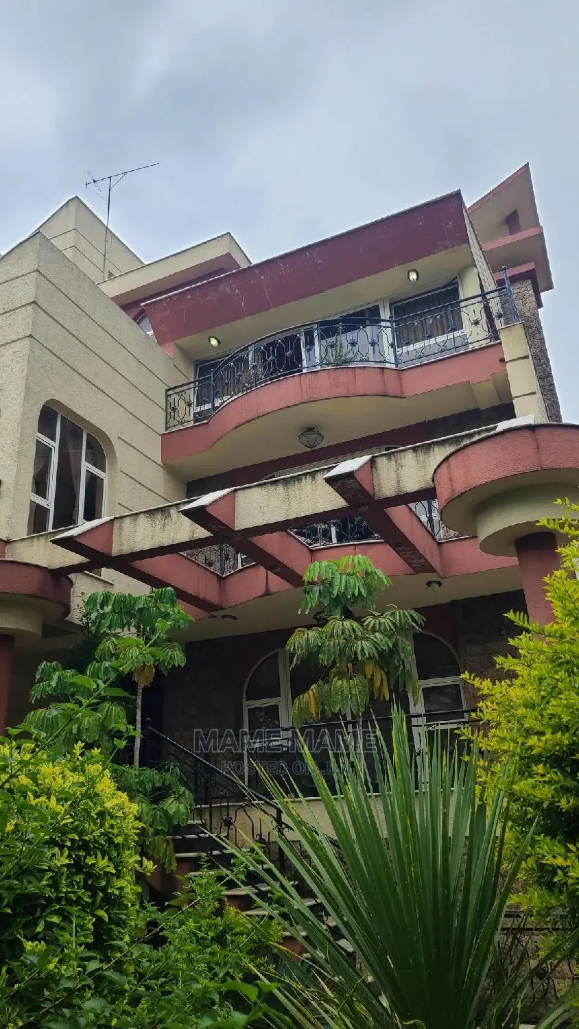 Furnished 9bdrm House in Addis Abeba, Bole for sale