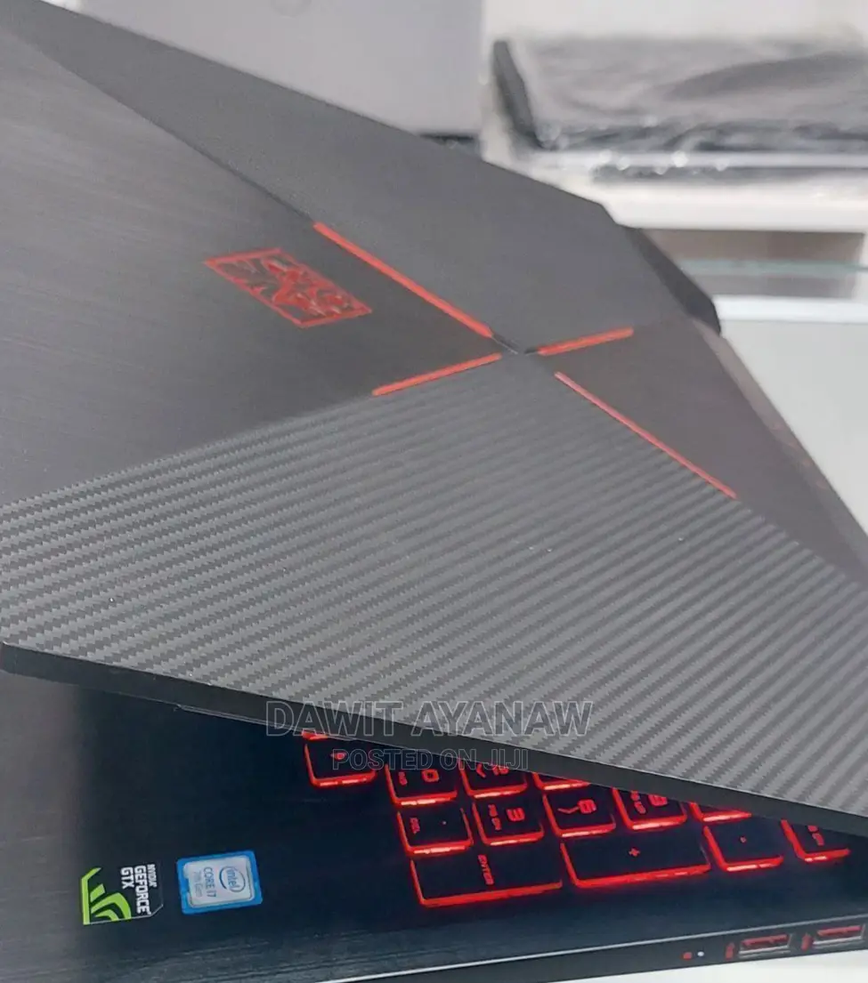 New Laptop 8GB Intel Core I7 HDD+SSD 128GB