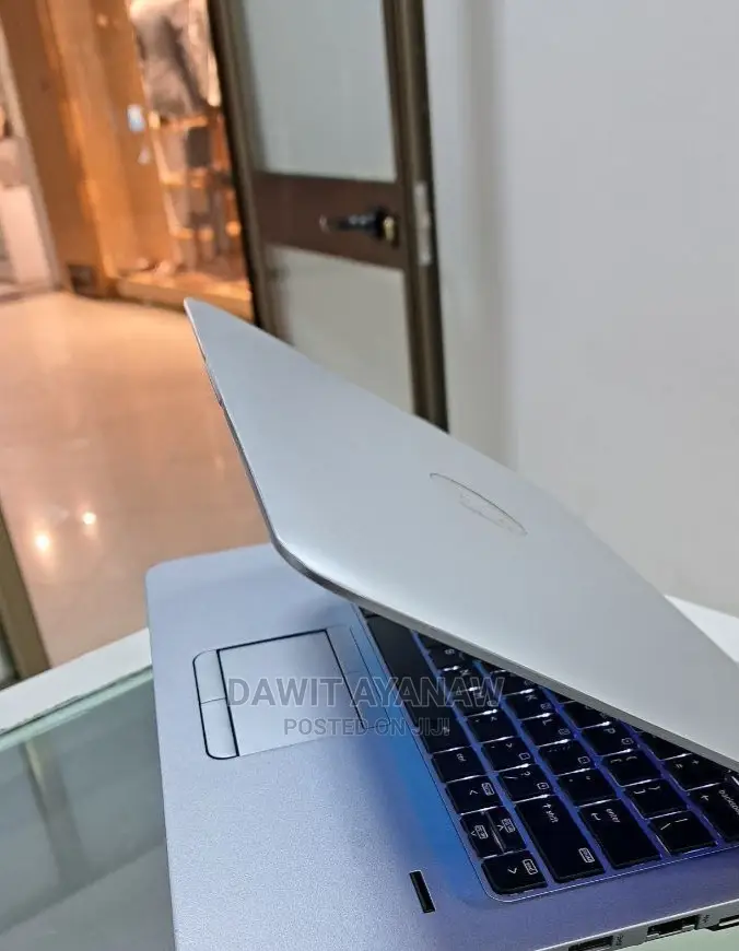 New Laptop HP EliteBook 820 G3 8GB Intel Core I5 SSD 256GB