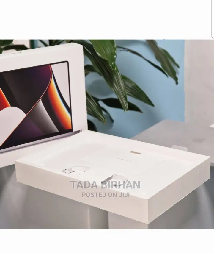 New Laptop Apple MacBook Pro 2021 M1 16GB Intel Core I7 SSD 512GB