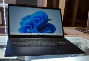 New Laptop Asus VivoBook Flip 14 TP401NA 16GB AMD Ryzen 7 SSD 512GB