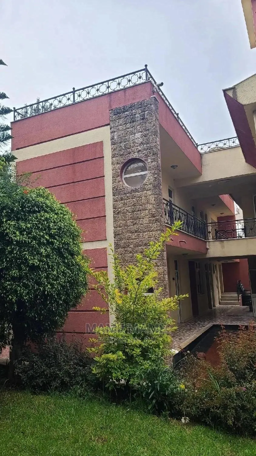 Furnished 9bdrm House in Addis Abeba, Bole for sale