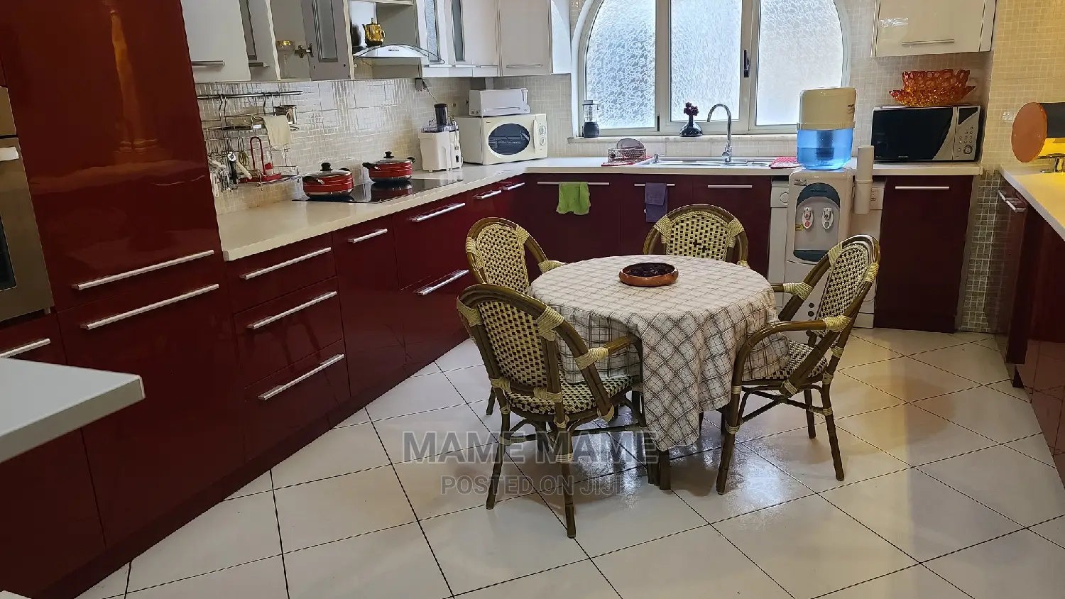 Furnished 9bdrm House in Addis Abeba, Bole for sale