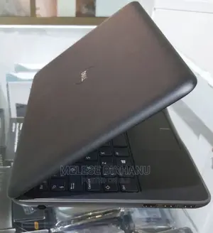 New Laptop Dell 4GB SSD 128GB
