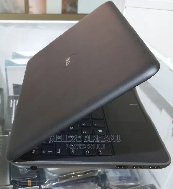 New Laptop Dell 4GB SSD 128GB