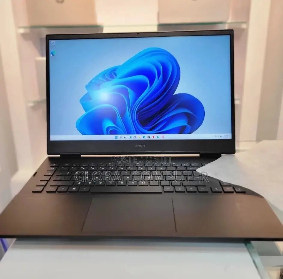 New Laptop HP Omen 16 16GB Intel Core I7 SSD 512GB