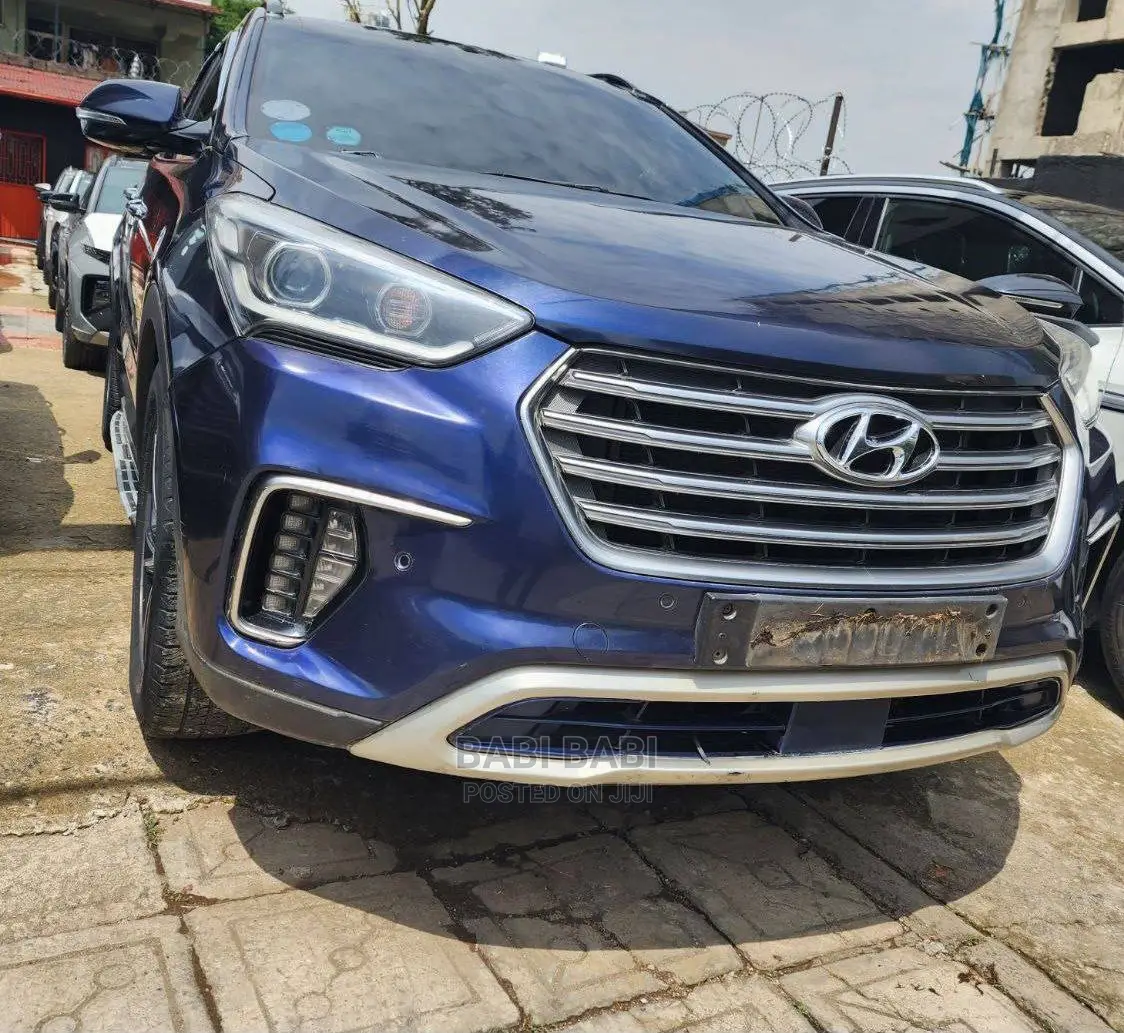 Hyundai Santa Fe 2017 Blue