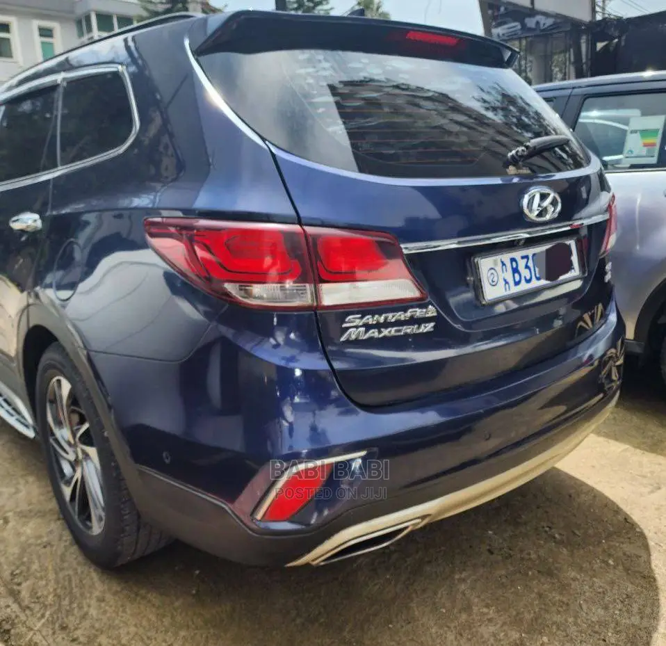 Hyundai Santa Fe 2017 Blue