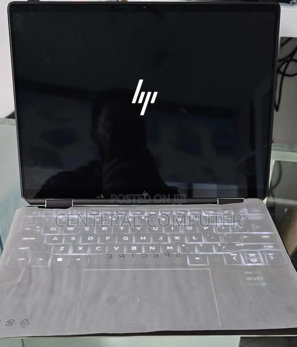 New Laptop HP Spectre 16GB Intel Core I5 SSD 1T