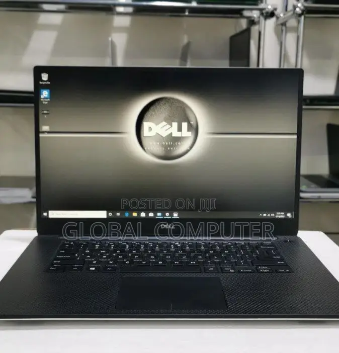 New Laptop Dell Precision 15 3520 16GB Intel Core I7 SSD 512GB