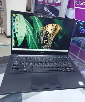 New Laptop Dell Precision 3520 16GB Intel Core I7 SSD 512GB