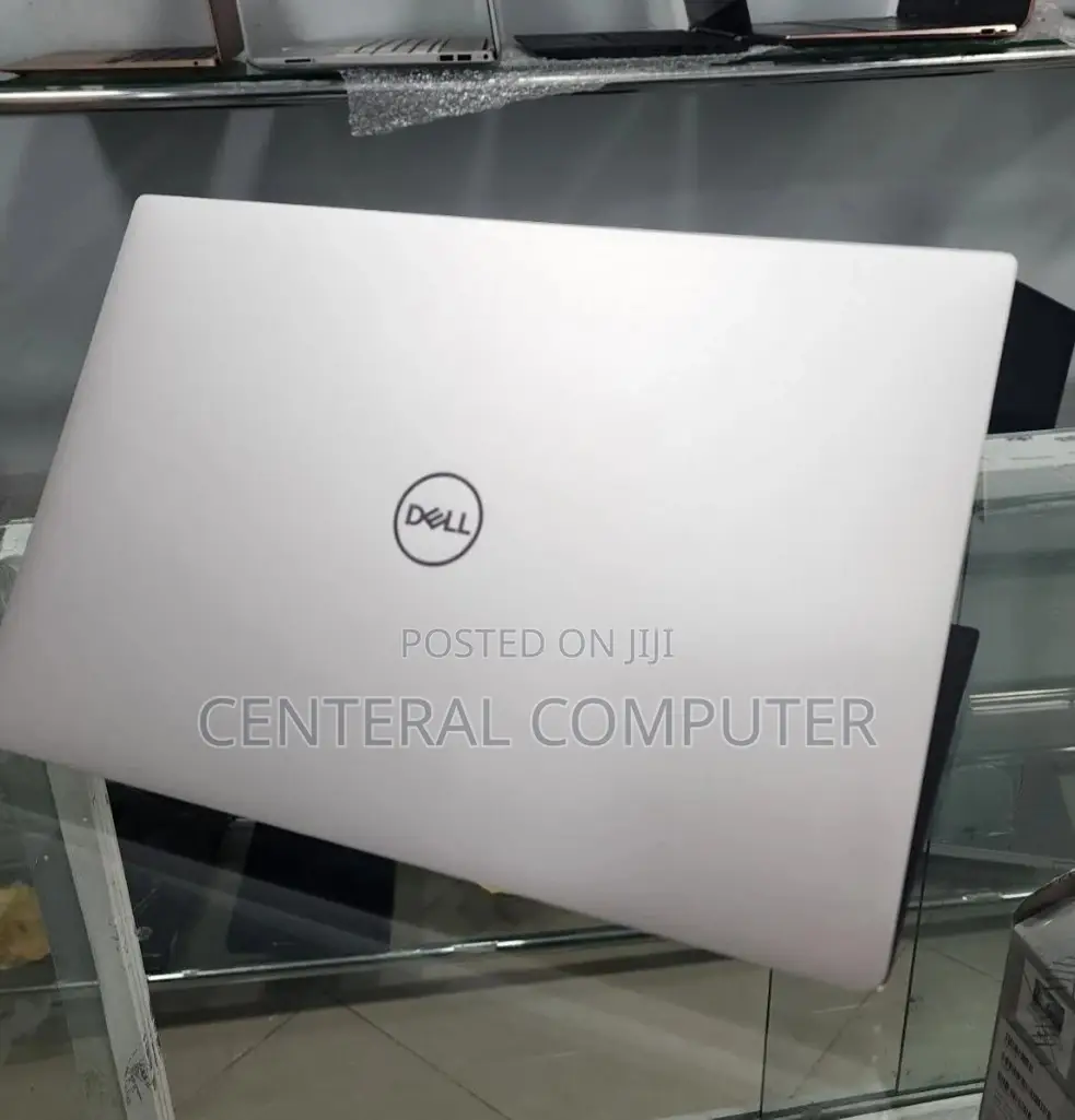 New Laptop Dell XPS 13 8GB Intel Core I5 SSD 512GB