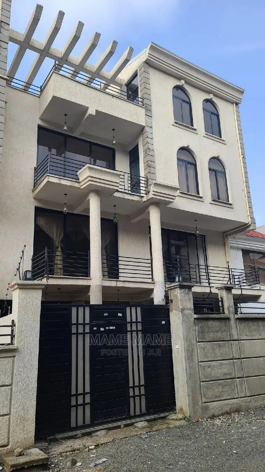 6bdrm House in Addis Abeba, Bole for sale