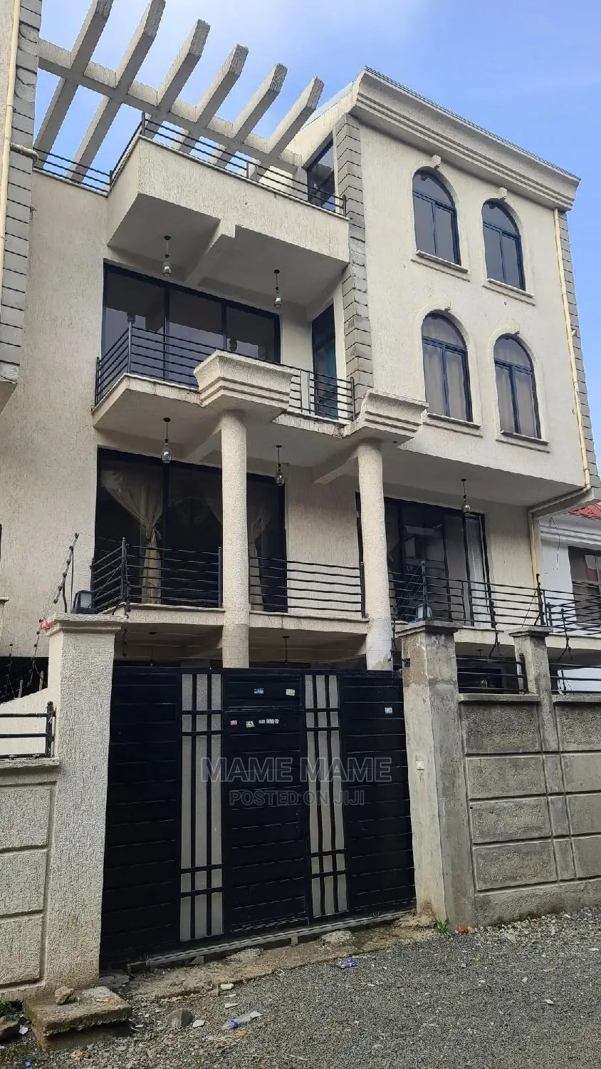 6bdrm House in Addis Abeba, Bole for sale
