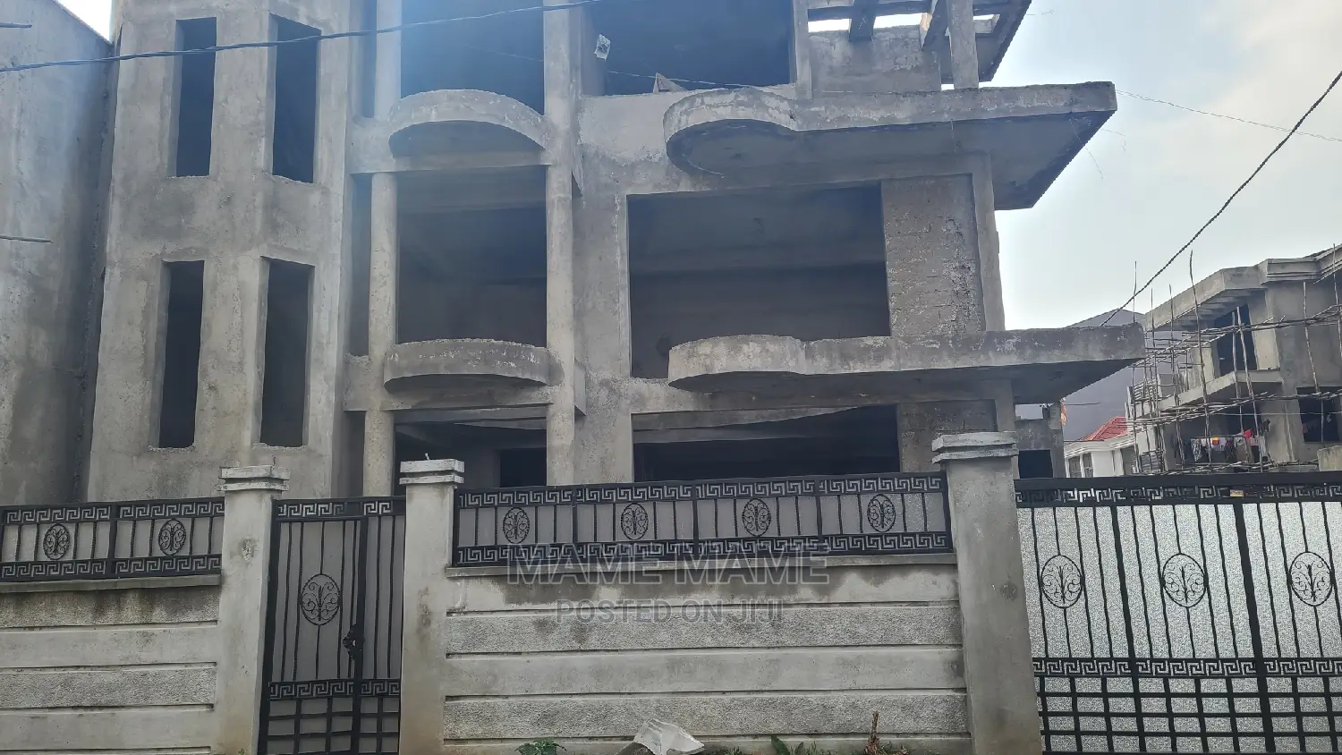7bdrm House in Addis Abeba, Bole for sale