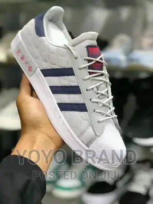 Photo - Orginal Adidas