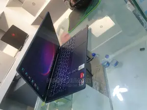 New Laptop Lenovo Yoga 700 16GB AMD Ryzen 7 SSD 1T