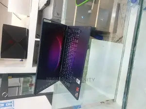 New Laptop Lenovo Yoga 700 16GB AMD Ryzen 7 SSD 1T