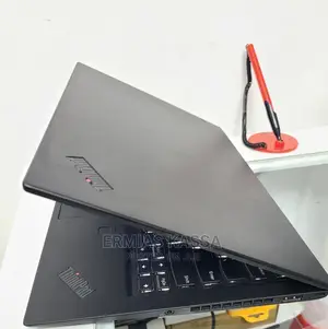 Photo - New Laptop Lenovo ThinkPad X1 Carbon 8GB Intel Core I5 SSD 512GB