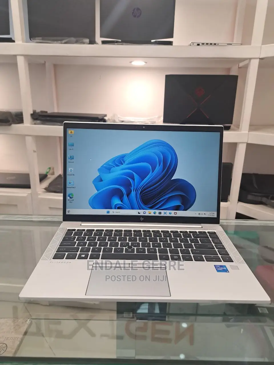 New Laptop HP EliteBook 840 G8 8GB Intel Core I5 SSD 512GB