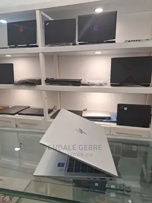 New Laptop HP EliteBook 840 G8 8GB Intel Core I5 SSD 512GB