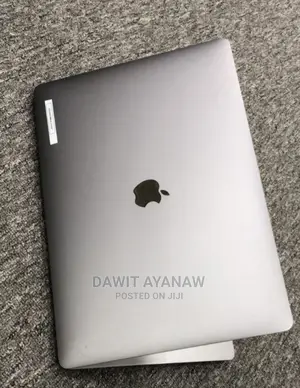 New Laptop Apple MacBook Pro 2017 16GB Intel Core i7 SSD 512GB