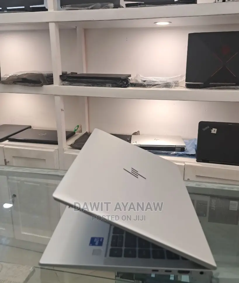 New Laptop HP EliteBook 840 G8 8GB Intel Core I5 SSD 512GB