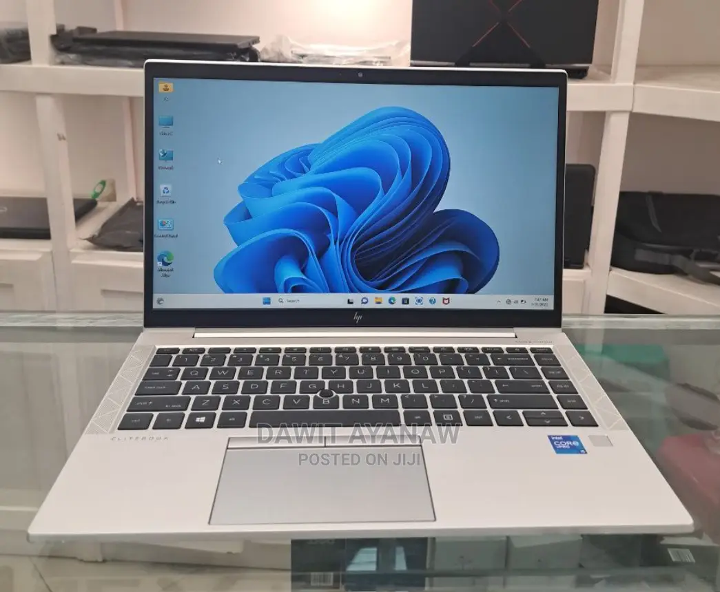 New Laptop HP EliteBook 840 G8 8GB Intel Core I5 SSD 512GB